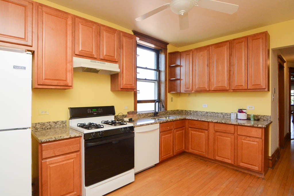 http://abodeschicago.com/photos/11946-B.jpg?timestamp=2024-12-03T02:50:05-06:00