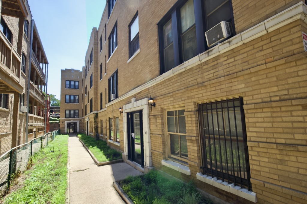 http://abodeschicago.com/photos/13813-A.jpg?timestamp=2024-12-03T02:50:05-06:00