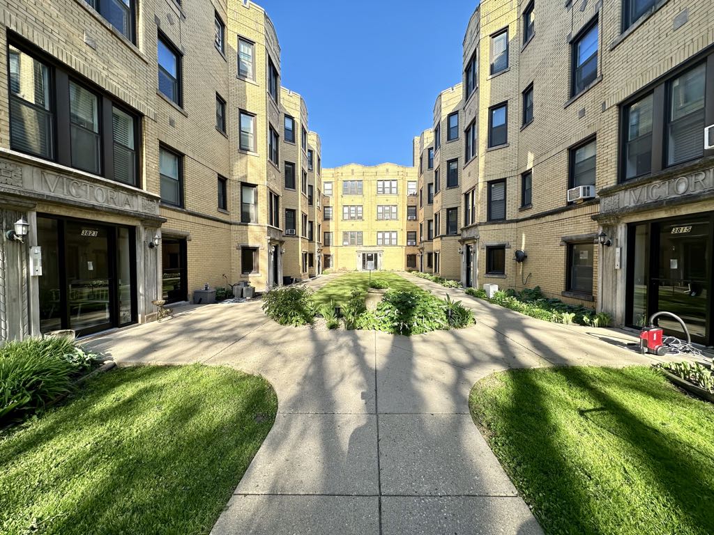 http://abodeschicago.com/photos/14931-A.jpg?timestamp=2024-12-03T02:50:05-06:00