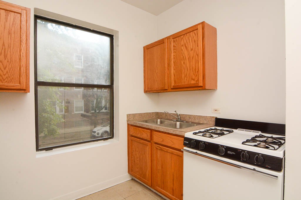 http://abodeschicago.com/photos/17587-B.jpg?timestamp=2024-12-03T02:50:06-06:00