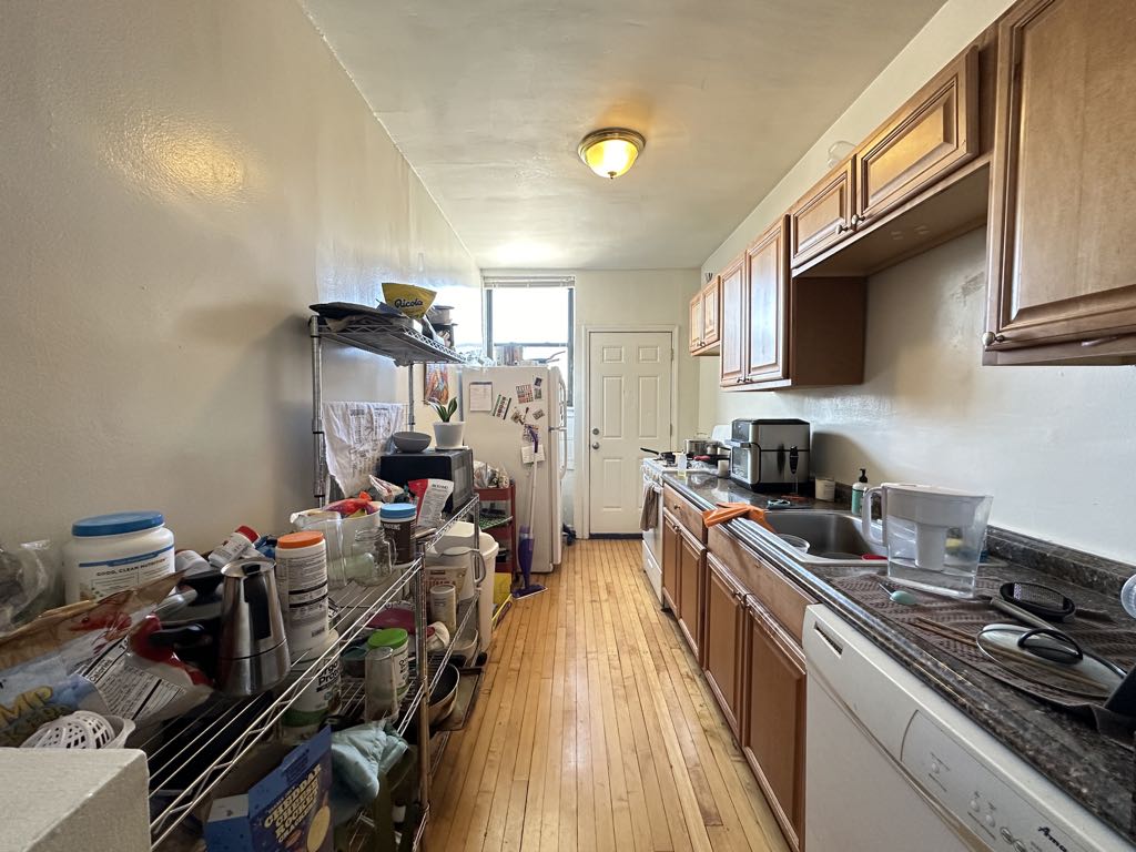 http://abodeschicago.com/photos/18967-D.jpg?timestamp=2024-12-03T02:50:06-06:00