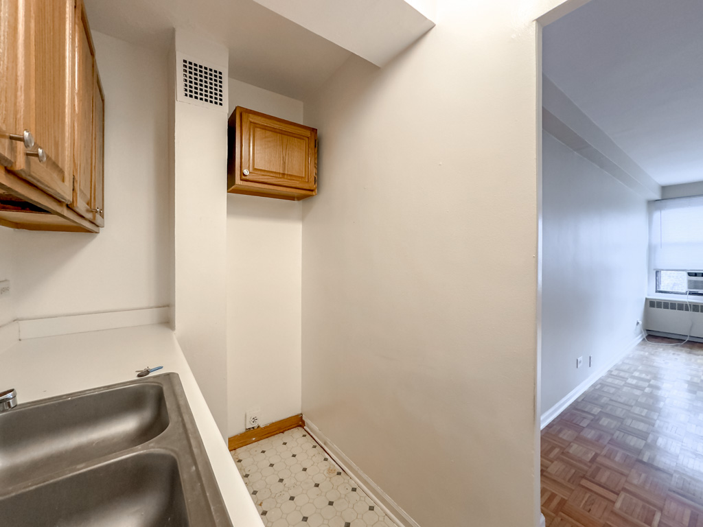 http://abodeschicago.com/photos/22129-D.jpg?timestamp=2024-12-03T02:50:08-06:00