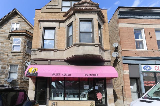 http://abodeschicago.com/photos/23793-A.jpg?timestamp=2024-12-03T02:50:09-06:00