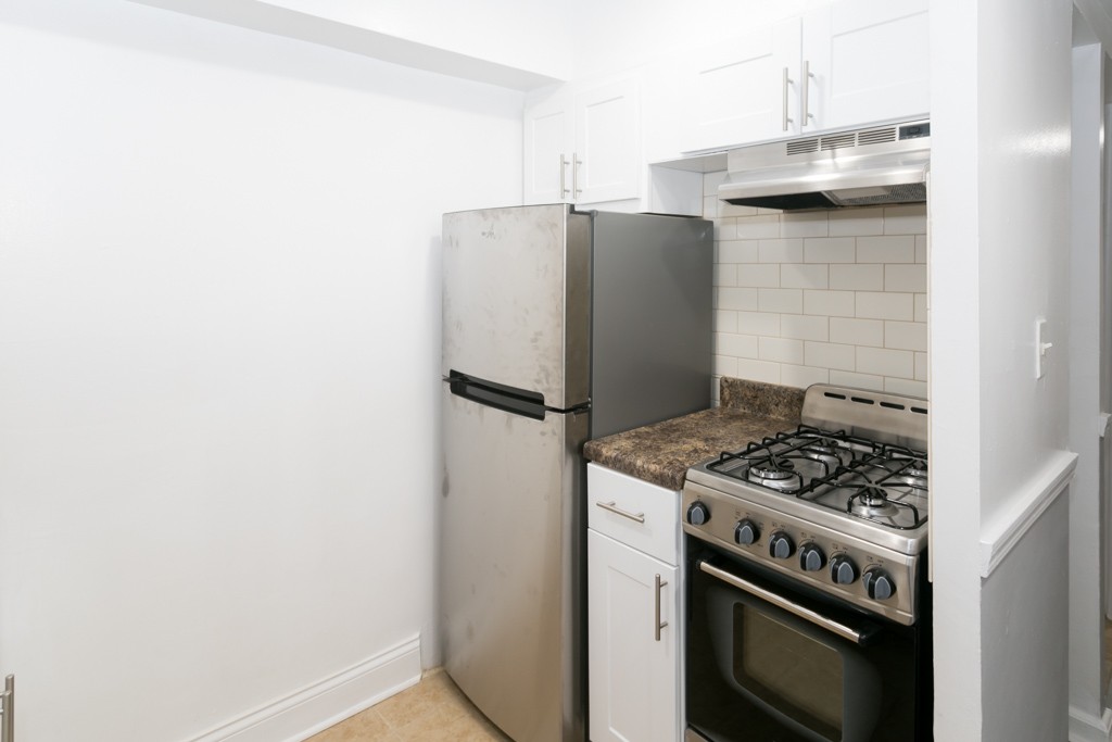 http://abodeschicago.com/photos/24442-B.jpg?timestamp=2024-12-03T02:50:09-06:00
