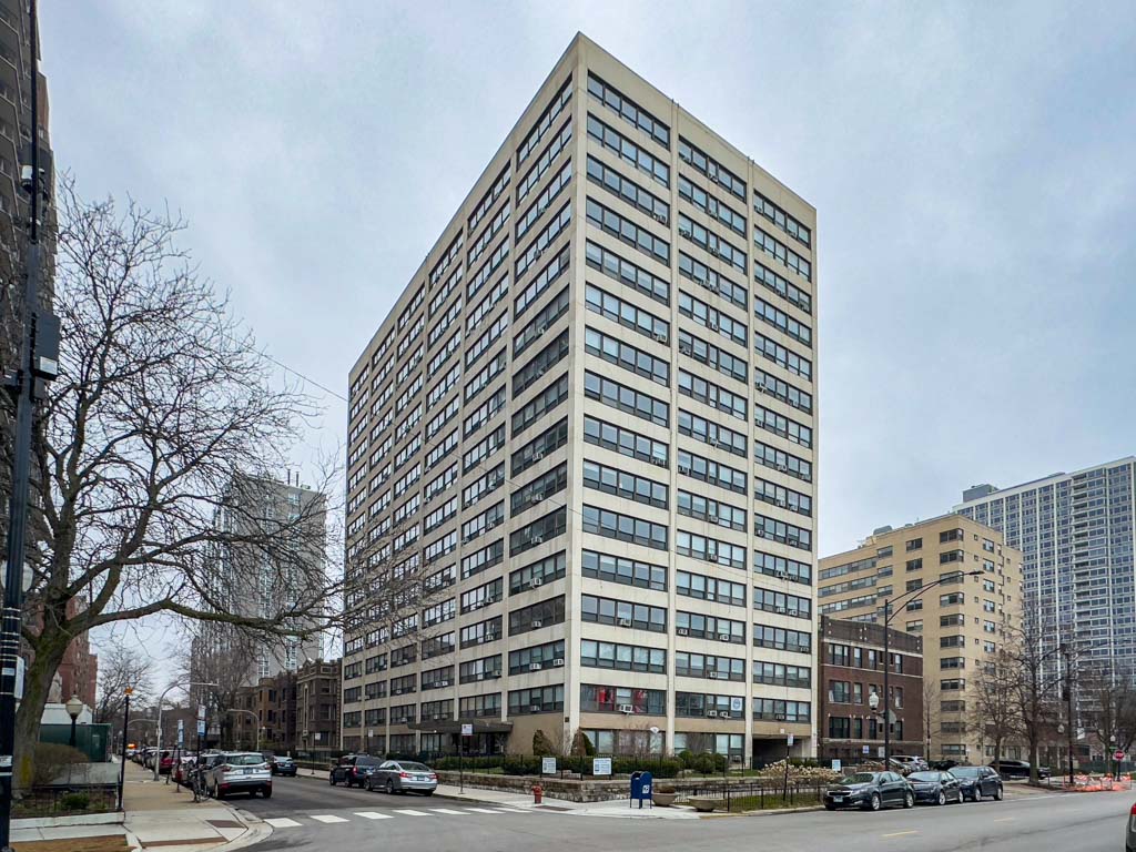http://abodeschicago.com/photos/25765-A.jpg?timestamp=2024-12-03T02:50:09-06:00