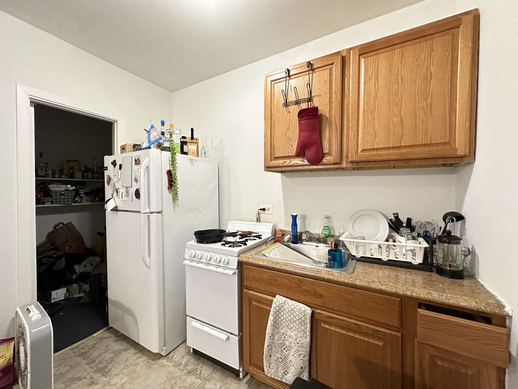 http://abodeschicago.com/photos/26404-D.jpg?timestamp=2024-12-03T02:50:10-06:00