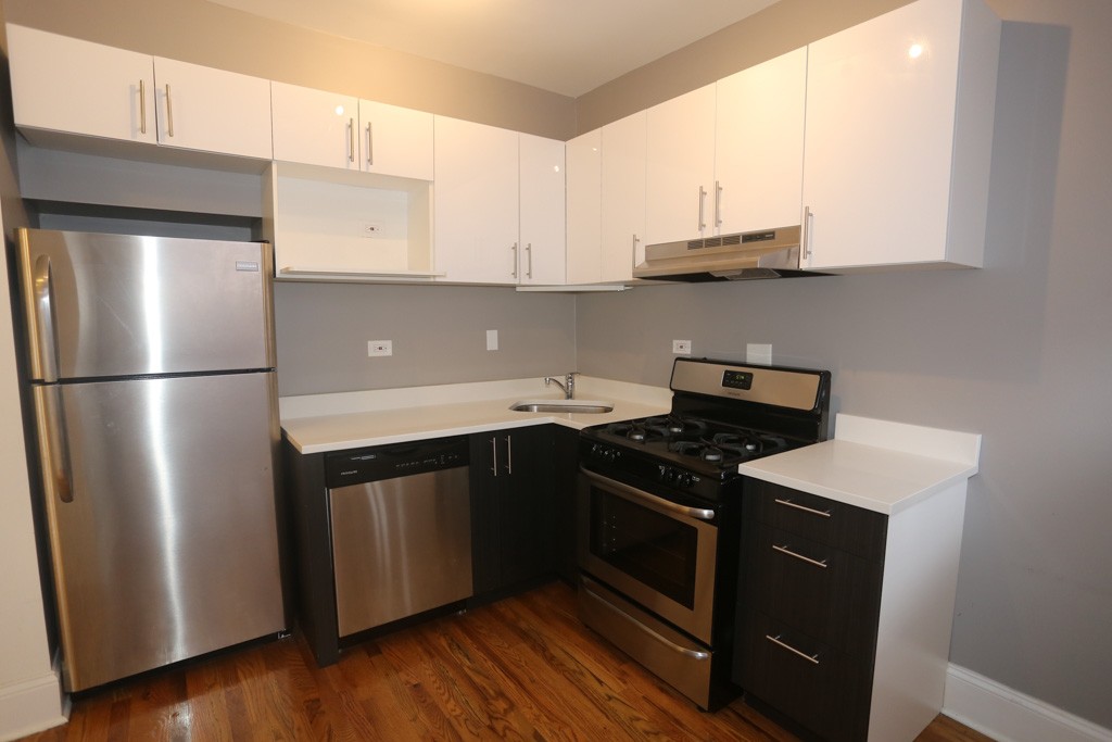 http://abodeschicago.com/photos/29225-B.jpg?timestamp=2024-12-03T02:50:11-06:00