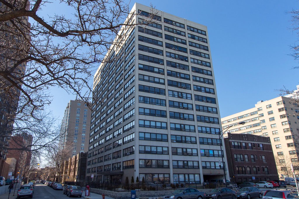 http://abodeschicago.com/photos/31649-A.jpg?timestamp=2024-12-03T02:50:12-06:00