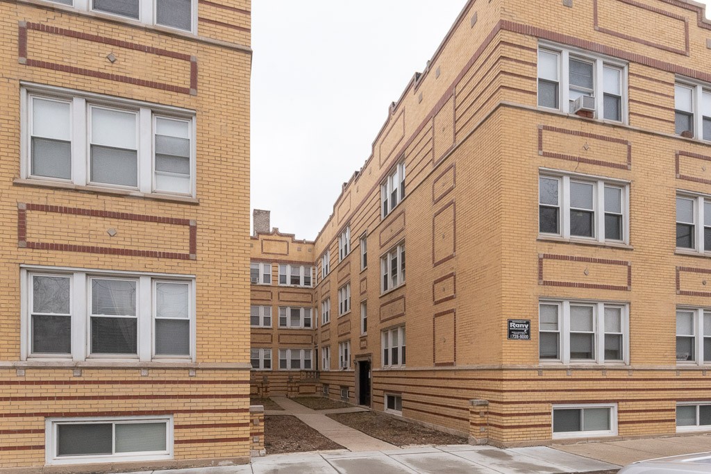 http://abodeschicago.com/photos/35668-A.jpg?timestamp=2024-12-03T02:50:13-06:00