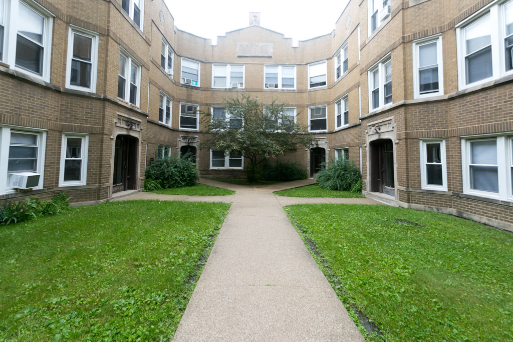 http://abodeschicago.com/photos/36858-A.jpg?timestamp=2024-12-03T02:50:14-06:00