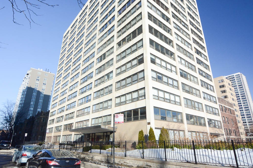 http://abodeschicago.com/photos/40963-A.jpg?timestamp=2024-12-03T02:50:15-06:00