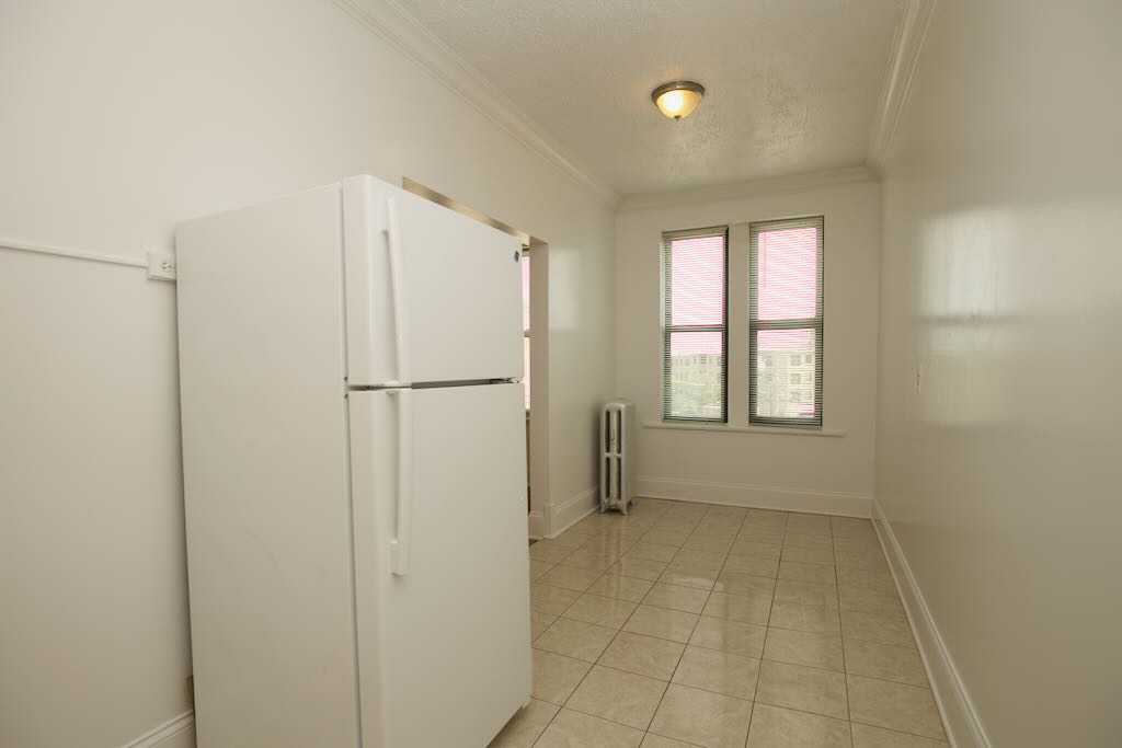 http://abodeschicago.com/photos/41213-D.jpg?timestamp=2024-12-03T02:50:15-06:00