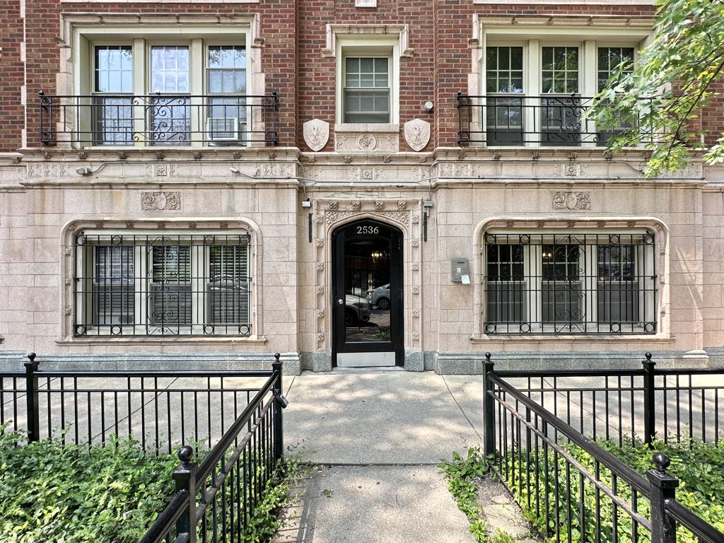 http://abodeschicago.com/photos/41574-A.jpg?timestamp=2024-12-03T02:50:15-06:00