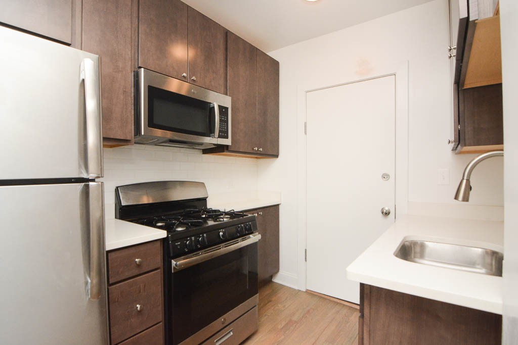 http://abodeschicago.com/photos/41587-D.jpg?timestamp=2024-12-03T02:50:15-06:00
