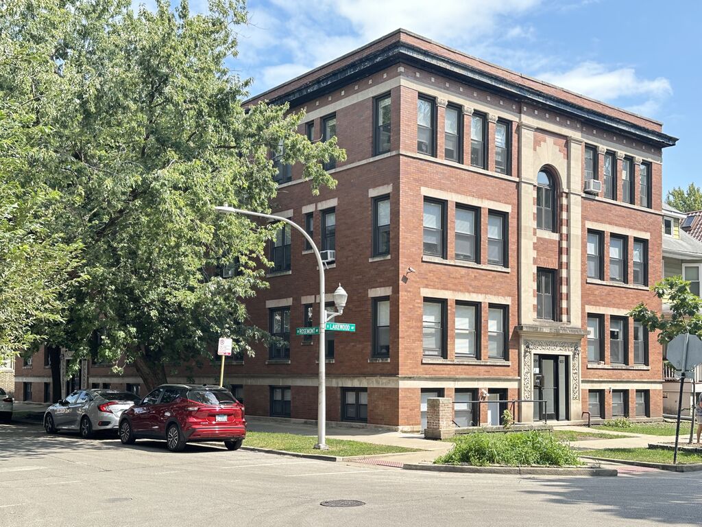 http://abodeschicago.com/photos/4469-A.jpg?timestamp=2025-05-01T08:10:34-05:00