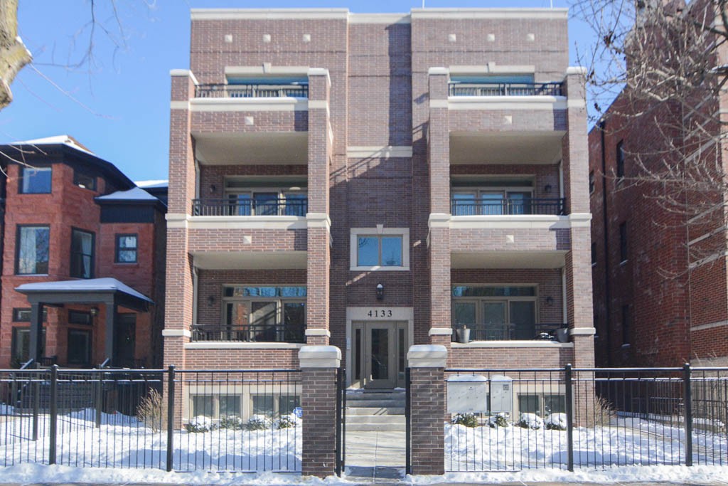 http://abodeschicago.com/photos/45485-A.jpg?timestamp=2024-12-03T02:50:16-06:00
