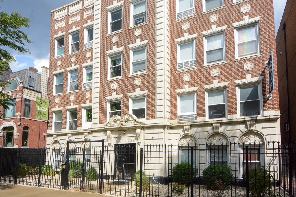 http://abodeschicago.com/photos/47365-A.jpg?timestamp=2024-12-03T02:50:15-06:00