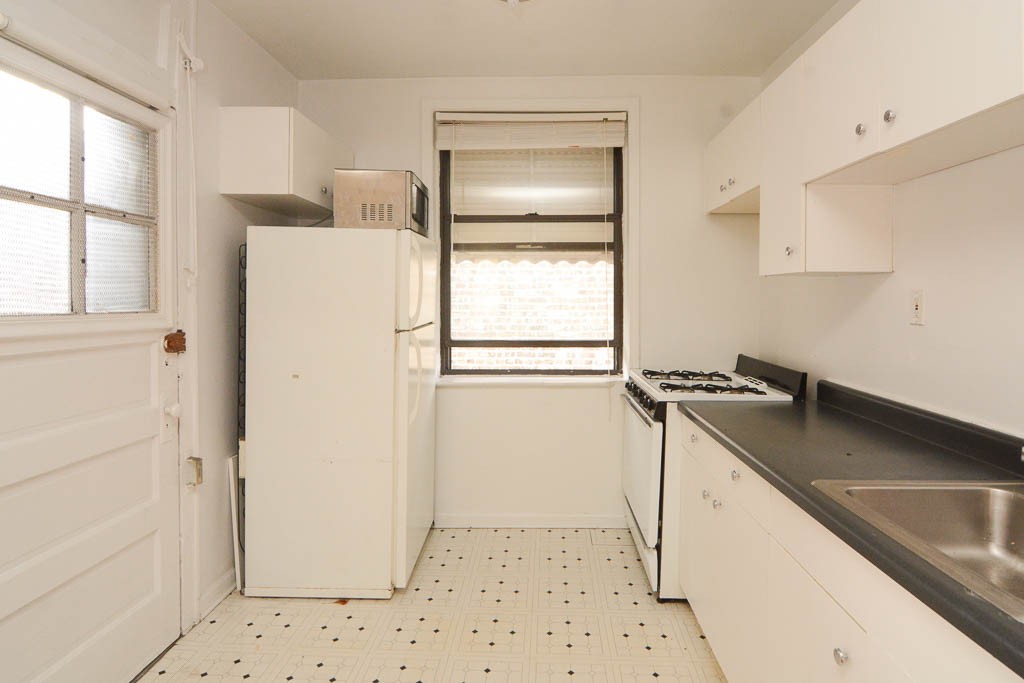 http://abodeschicago.com/photos/47375-B.jpg?timestamp=2024-12-03T02:50:15-06:00