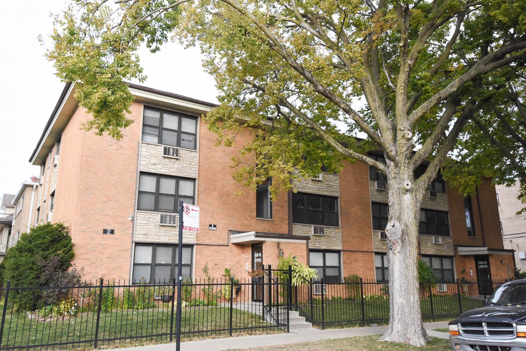 http://abodeschicago.com/photos/48484-A.jpg?timestamp=2024-12-03T02:50:16-06:00
