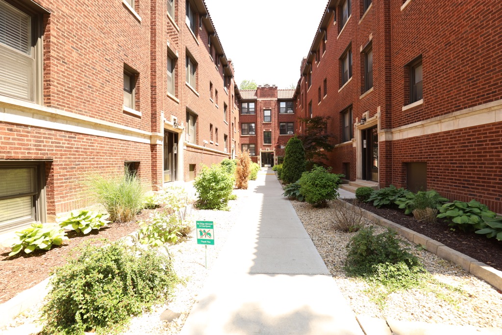 http://abodeschicago.com/photos/49939-A.jpg?timestamp=2024-12-03T02:50:17-06:00