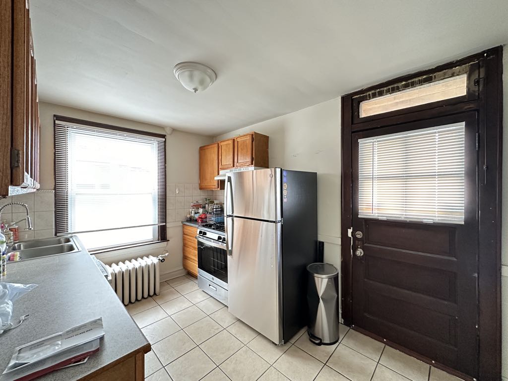 http://abodeschicago.com/photos/52367-B.jpg?timestamp=2024-12-03T02:50:17-06:00