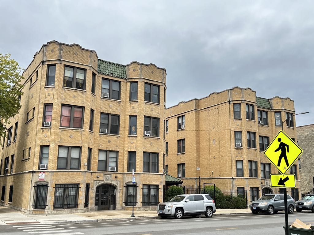 http://abodeschicago.com/photos/52662-A.jpg?timestamp=2024-12-03T02:50:17-06:00