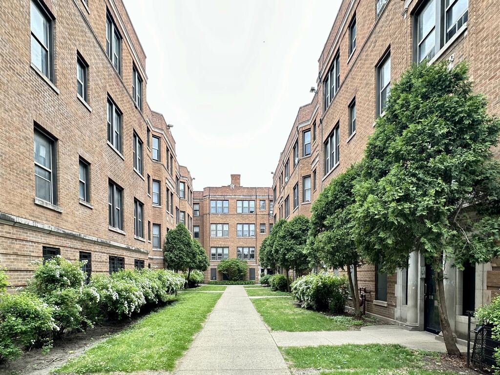 http://abodeschicago.com/photos/57188-A.jpg?timestamp=2025-06-11T09:03:14-05:00